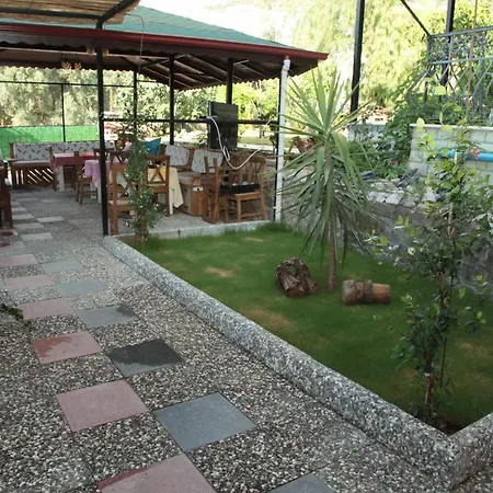 Kampues Garden Otel 4*