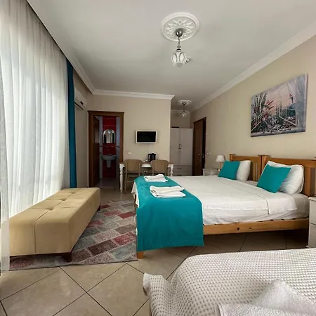 Kampüs Garden Otel 4*