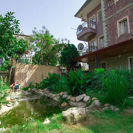 Kampüs Garden Otel 4*