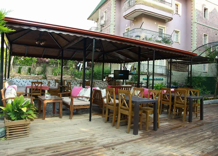 Отель Kampues Garden 4*