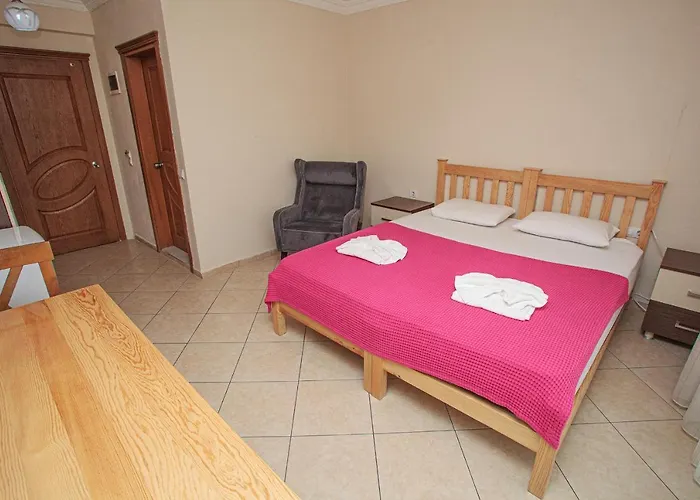 Отель Kampues Garden 4*